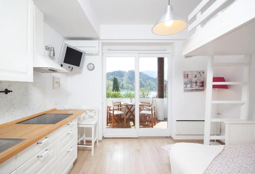 إستديو عائلى, Bled Rose