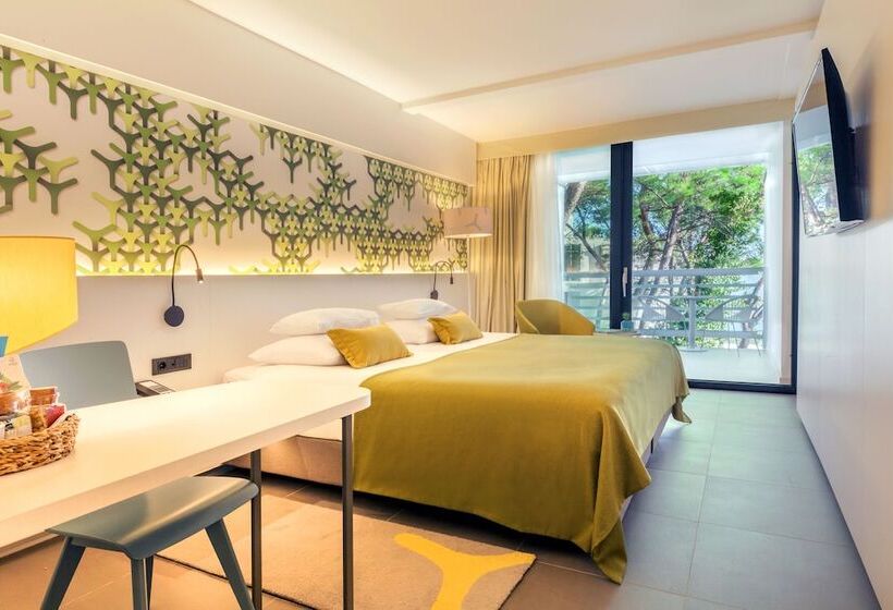 غرفة قياسية مزوَّدة بشُرفة, Bluesun Berulia