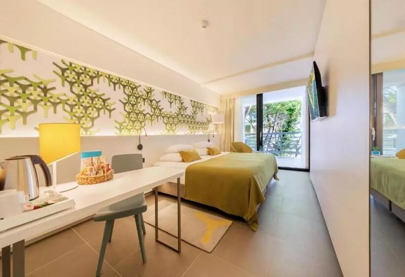 Habitación Estándar con Balcón, Bluesun Berulia