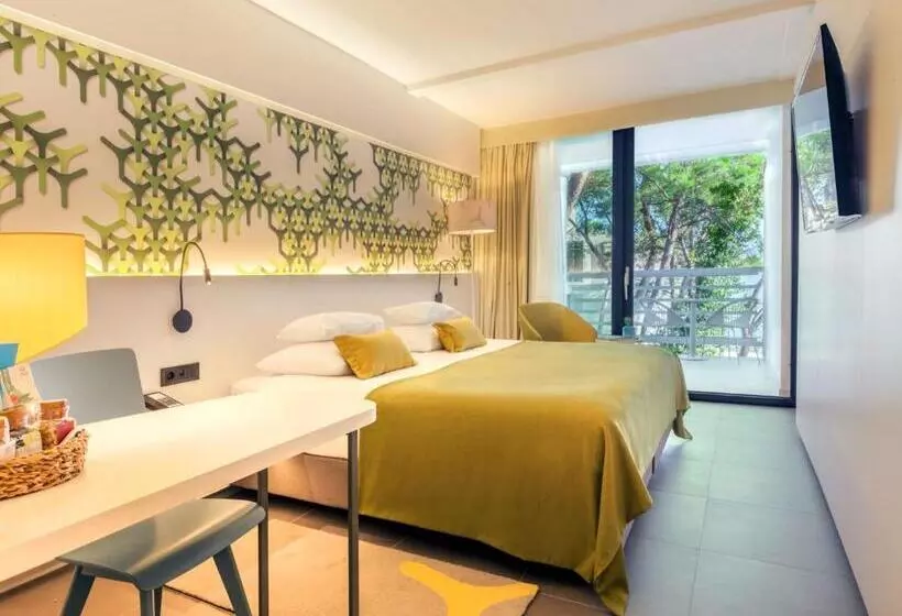Habitación Estándar con Balcón, Bluesun Berulia
