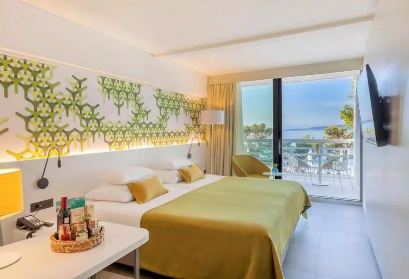 Habitación Estándar con Balcón, Bluesun Berulia