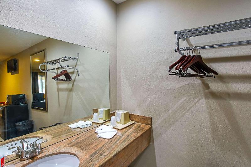 חדר סטנדרט עם מיטת קינג, Doubletree By Hilton Palmdale, Ca