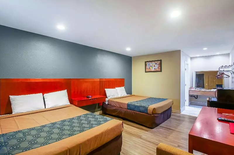 キングサイズベッドのスタンダードルーム, Doubletree By Hilton Palmdale, Ca