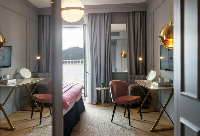 带1个卧室和海景的豪华别墅, Excelsior