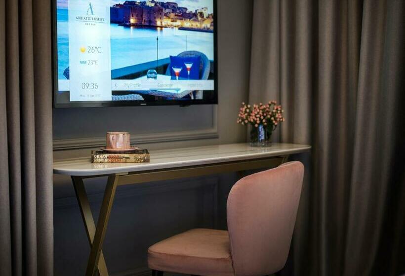 海景套房, Excelsior