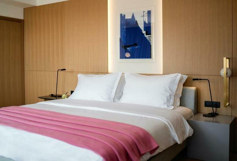 高级大房间, Excelsior