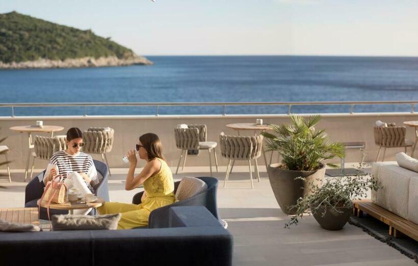 豪华房间, Excelsior