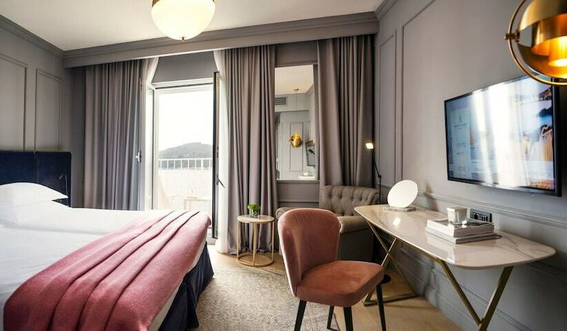 带1个卧室和海景的豪华别墅, Excelsior