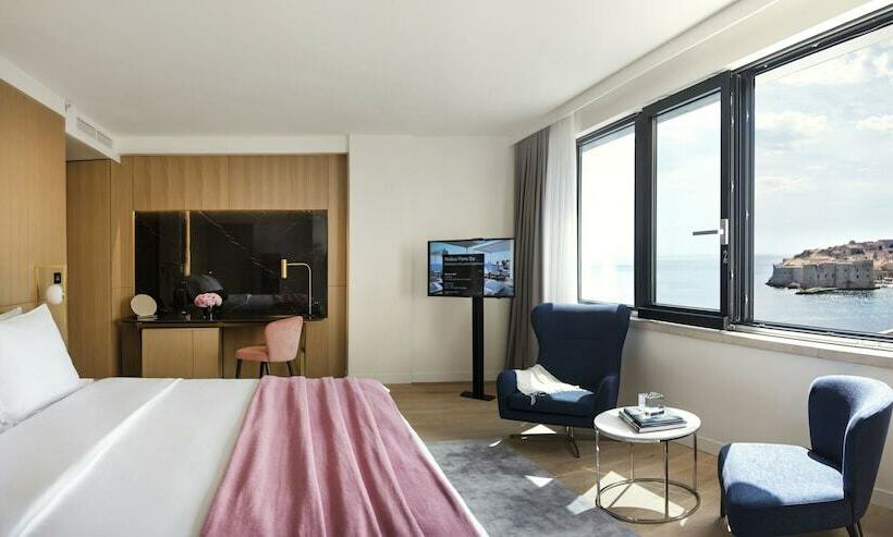 高级房间侧面带海景, Excelsior