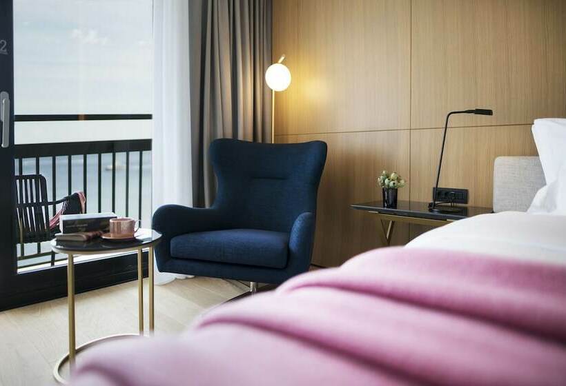 豪华海景房带阳台, Excelsior