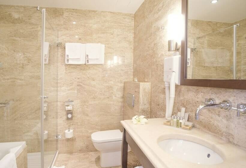 带1个卧室和海景的豪华别墅, Excelsior