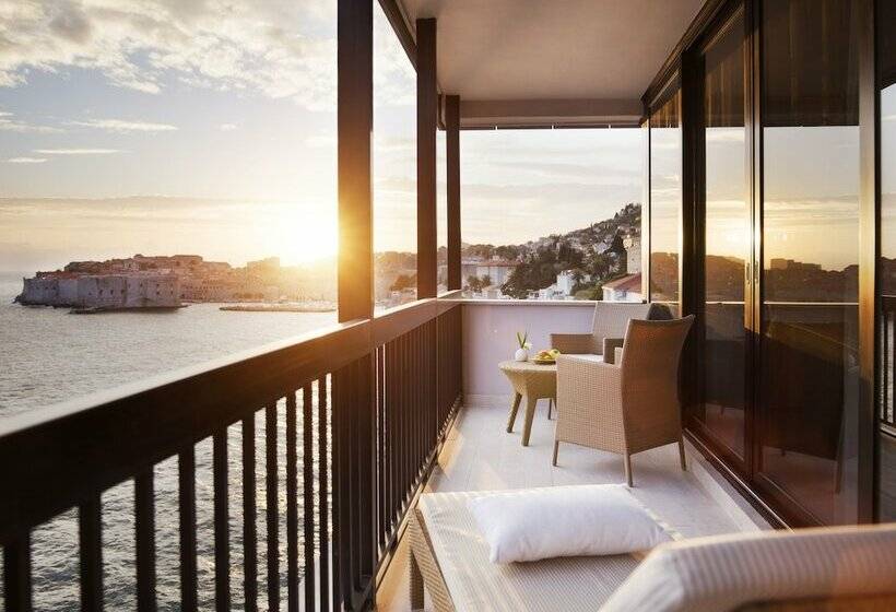 带海景的行政套房, Excelsior