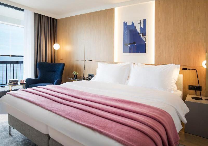 豪华海景房带阳台, Excelsior