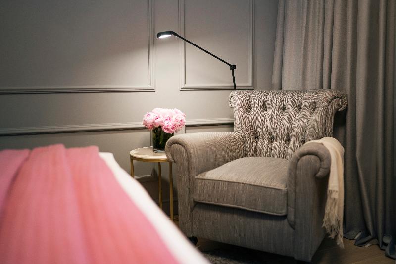 古典房间, Excelsior