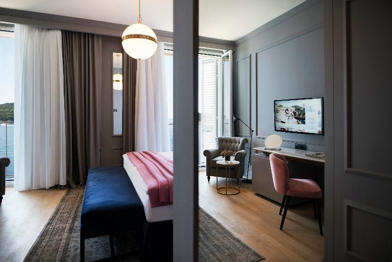 豪华房间, Excelsior