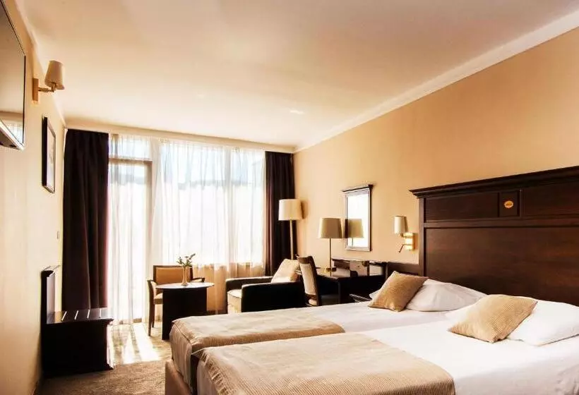 اتاق استاندارد با چشم‌انداز دریا, Grand Hotel Neum Wellness & Spa