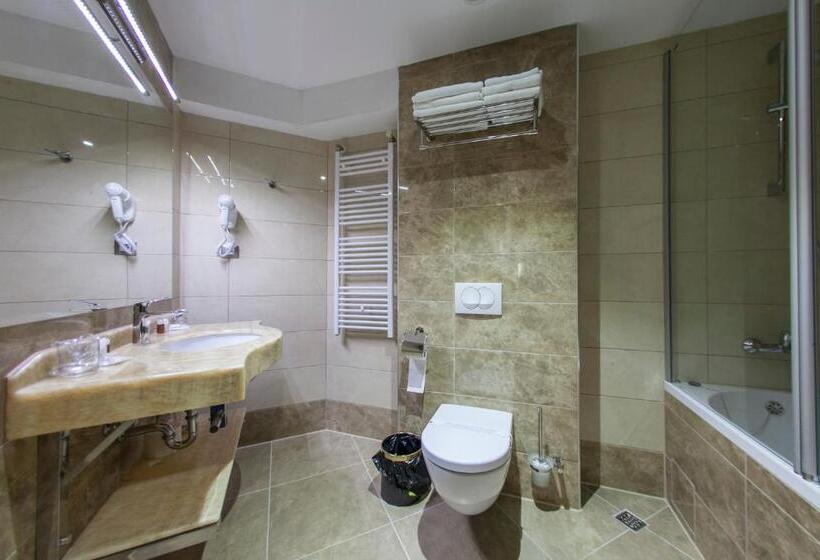 Triple Room Sea View, Grand Hotel Neum Wellness & Spa