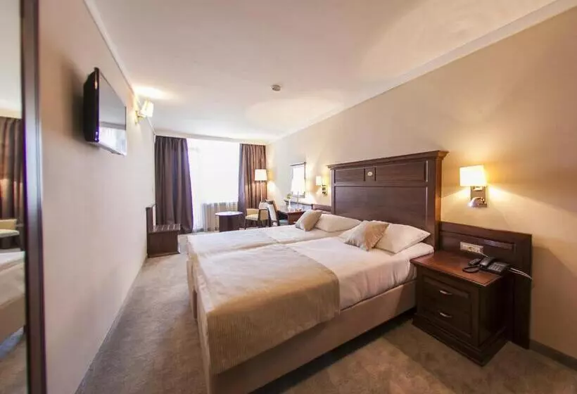 اتاق استاندارد با بالکن و چشم‌انداز دریا, Grand Hotel Neum Wellness & Spa