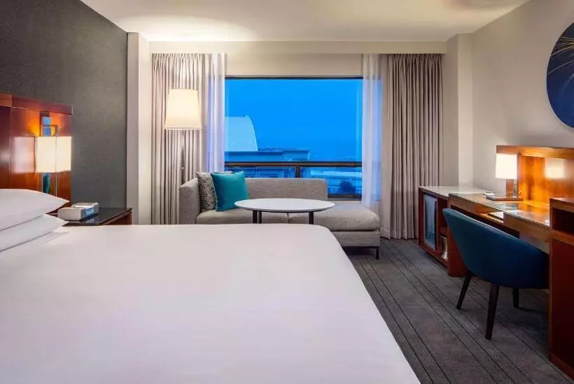 اتاق استاندارد با تخت بزرگ, Hyatt Regency Crystal City At Reagan National Airport