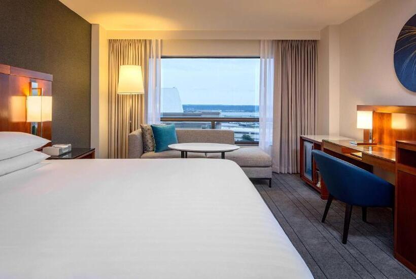 Номер Стандарт Кровать Кинг Адаптированный для Инвалидов, Hyatt Regency Crystal City At Reagan National Airport