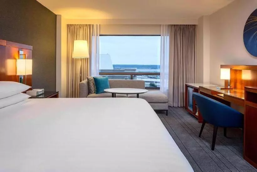 اتاق استاندارد با تخت بزرگ برای معلولان, Hyatt Regency Crystal City At Reagan National Airport
