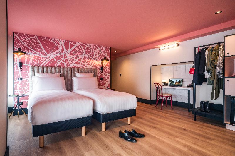 수피리어 룸, Katarina