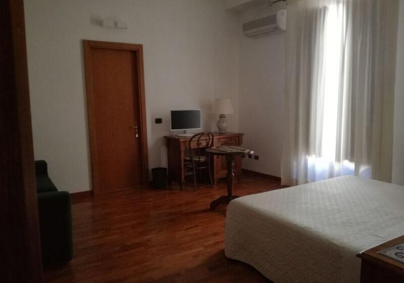 스탠다드 룸, Katarina