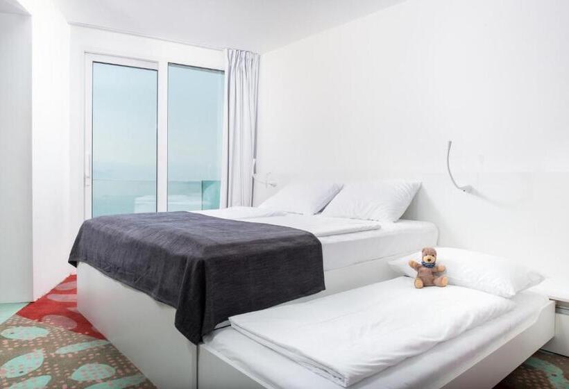 발코니 수피리어 룸, Aminess Lišanj Family