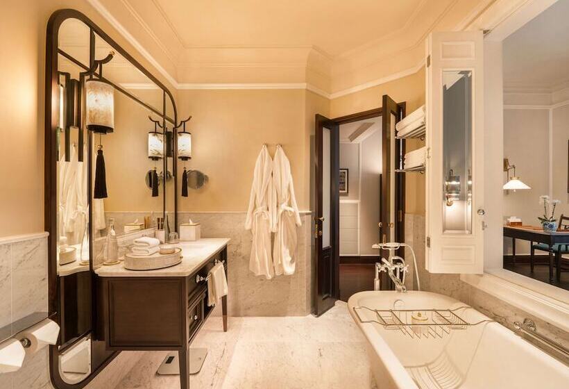 デラックスルーム, Sofitel Legend Metropole Hanoi