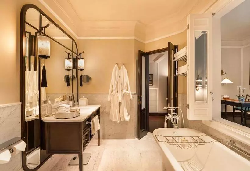 デラックスルーム, Sofitel Legend Metropole Hanoi