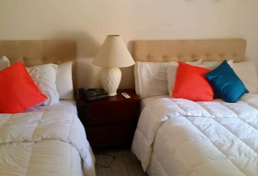 스탠다드 룸 더블 침대 2개, Sunset Shores Beach