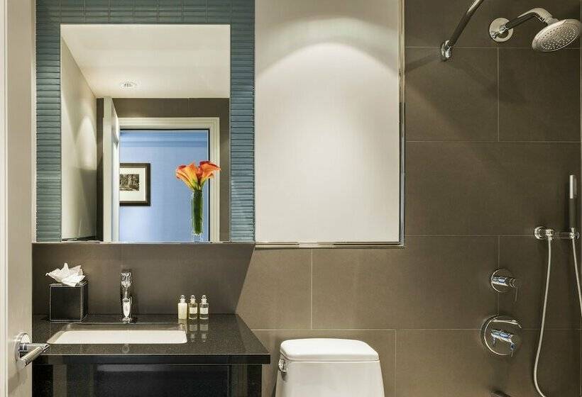 高级大房间, The Belvedere