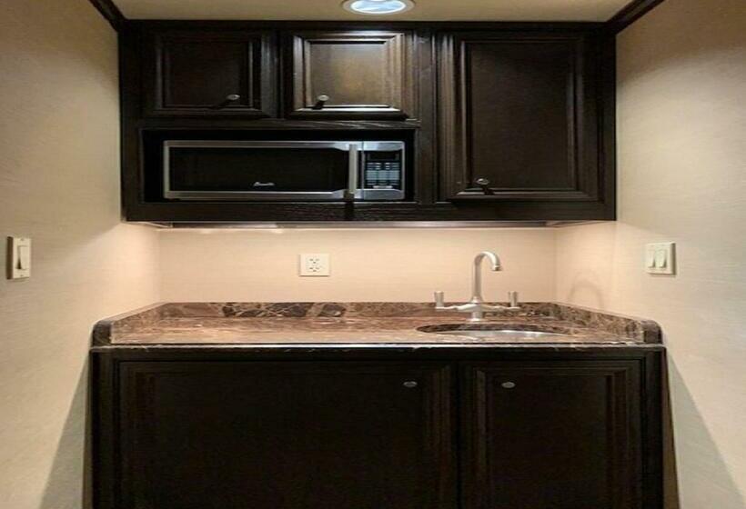 带大床的行政房间, The Belvedere