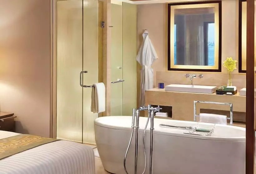 オーシャンビューデラックススイート, The Oberoi Mumbai