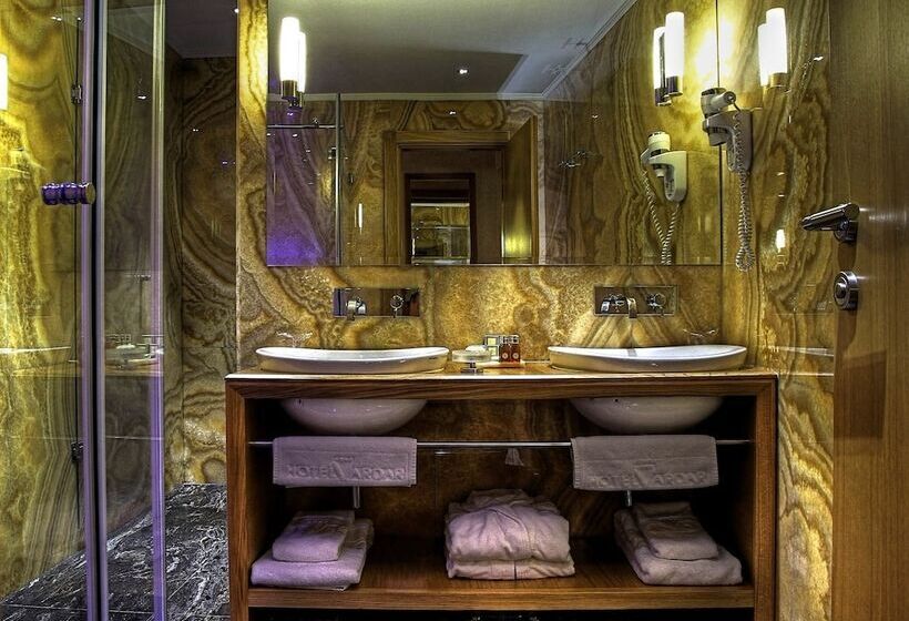 سوییت جونیور, Vardar