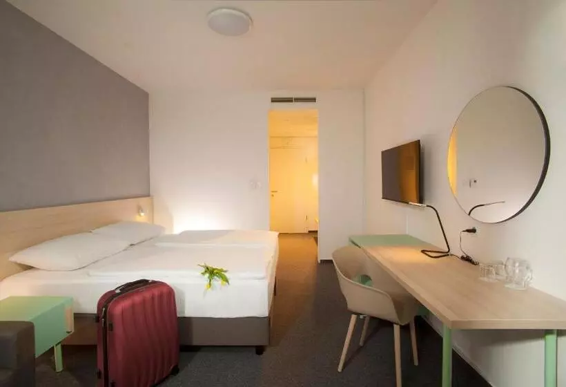 プールの見えるスーペリアルーム, Terme Topolsica Hotel Vesna