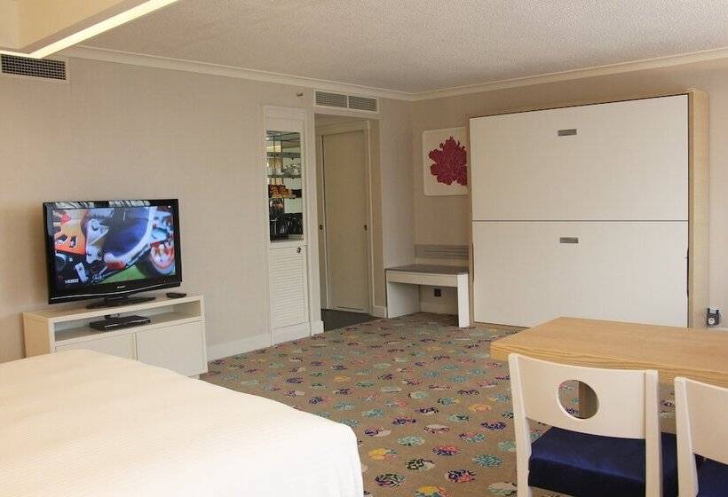 اتاق خانوادگی, Concorde Hotel Singapore