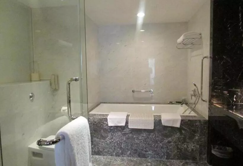 سوئیت پرزیدنت, Concorde Hotel Singapore