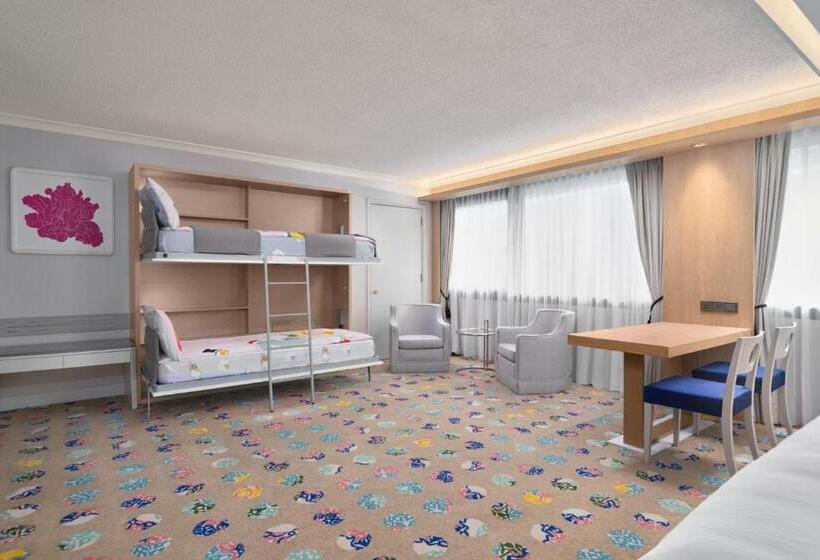 اتاق خانوادگی, Concorde Hotel Singapore