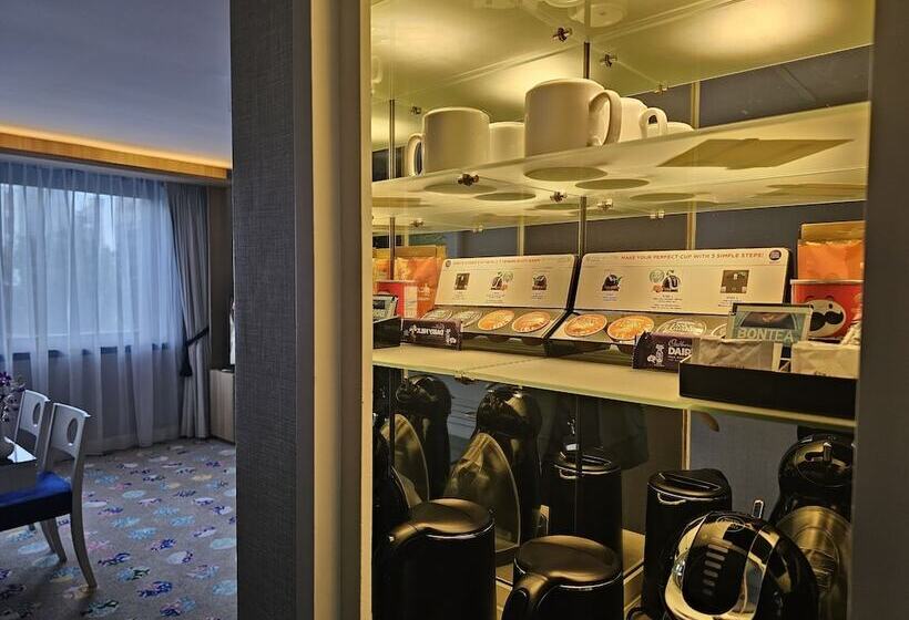 سوئیت پریمیوم, Concorde Hotel Singapore