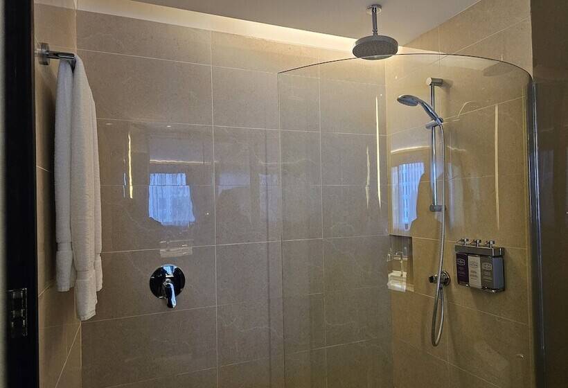 اتاق پرمیوم, Concorde Hotel Singapore