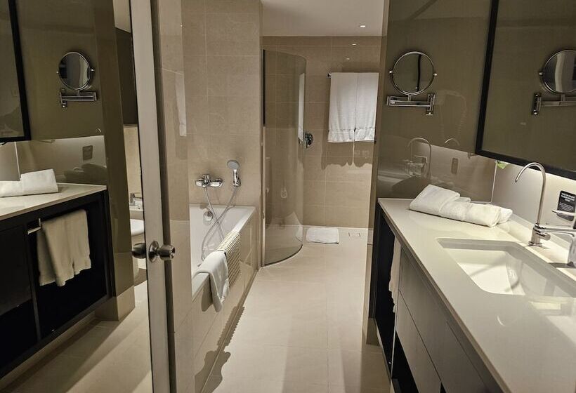 اتاق خانوادگی, Concorde Hotel Singapore