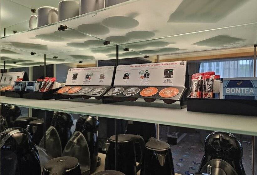 اتاق خانوادگی, Concorde Hotel Singapore