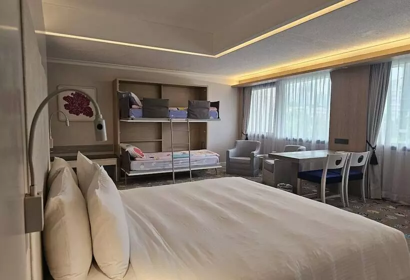 اتاق خانوادگی, Concorde Hotel Singapore