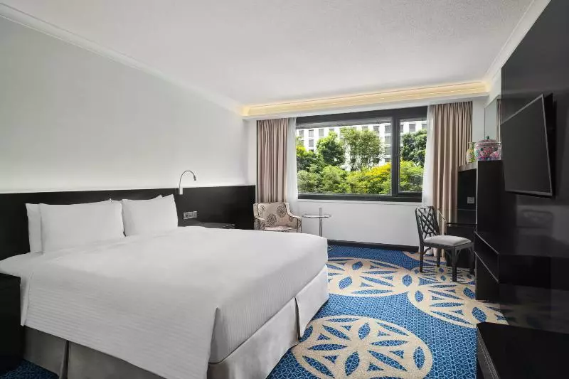 اتاق لوکس سه تخته, Concorde Hotel Singapore