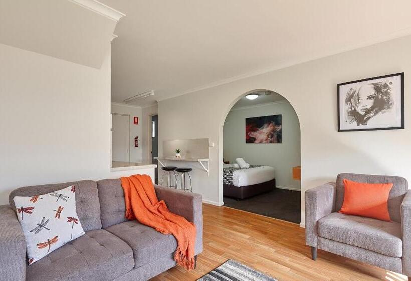 内部两卧公寓, Elphin Serviced Apartments