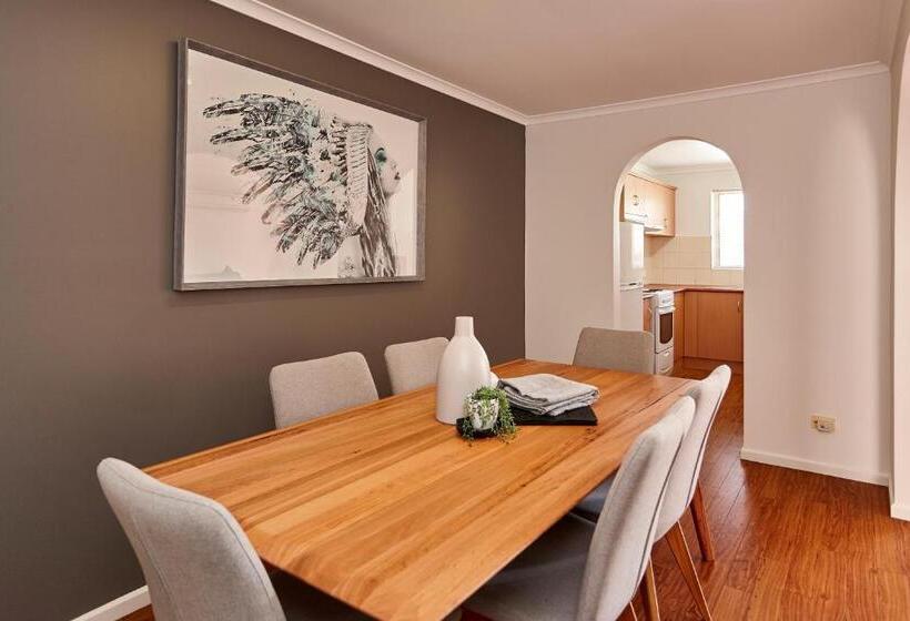 带3个卧室的公寓, Elphin Serviced Apartments