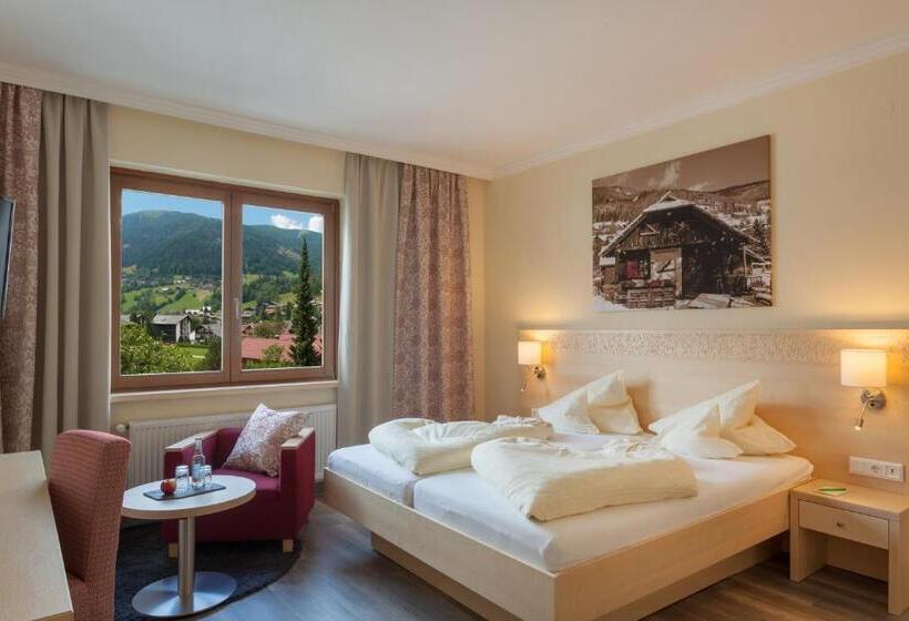 اتاق استاندارد با چشم‌انداز, Family & Sporthotel Kärntnerhof