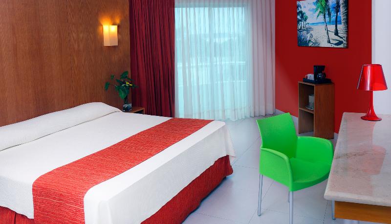 חדר סטנדרט, Adhara Express