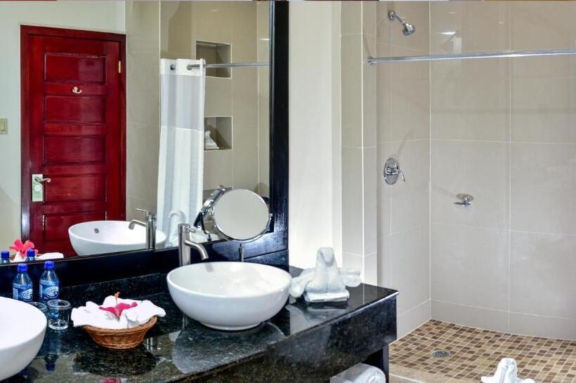 스탠다드 룸 킹사이즈 침대, Best Western Plus Belize Biltmore Plaza